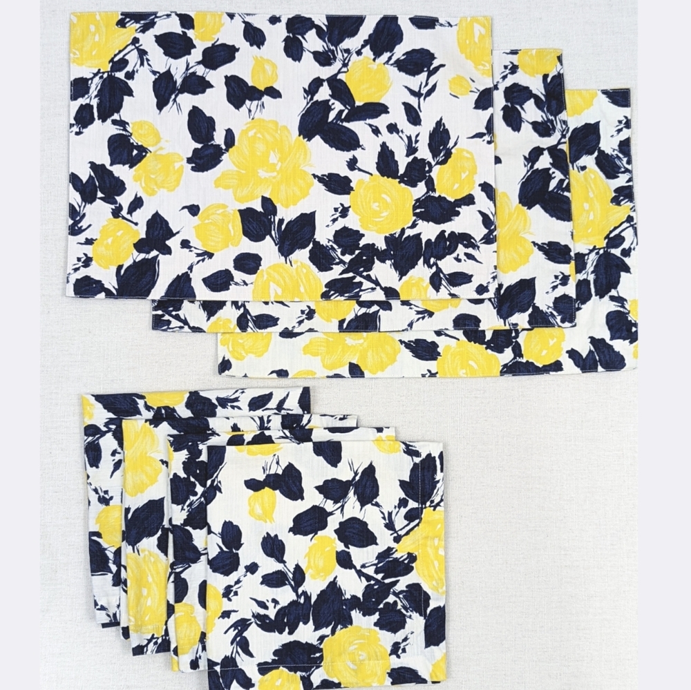 Kate Spade New York Rose Garden Table Linens Set (3 Placemats/4 Napkins)